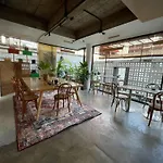 Yolo Bangkok Boutique Hotel