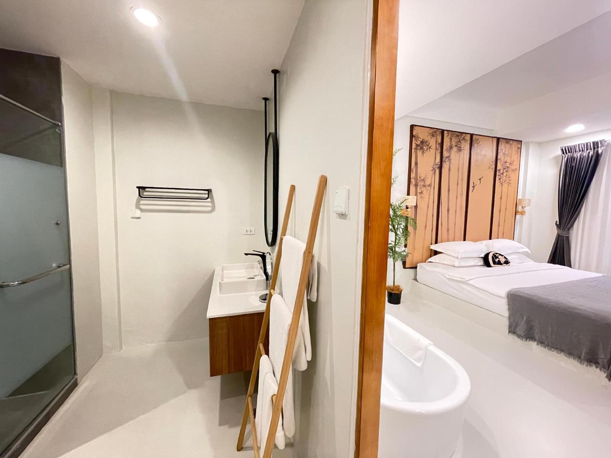Yolo Boutique Khách sạn 3*